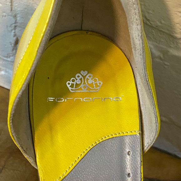 Fornarina Yellow Pumps Low Heels Size 7 - Picture 4 of 7